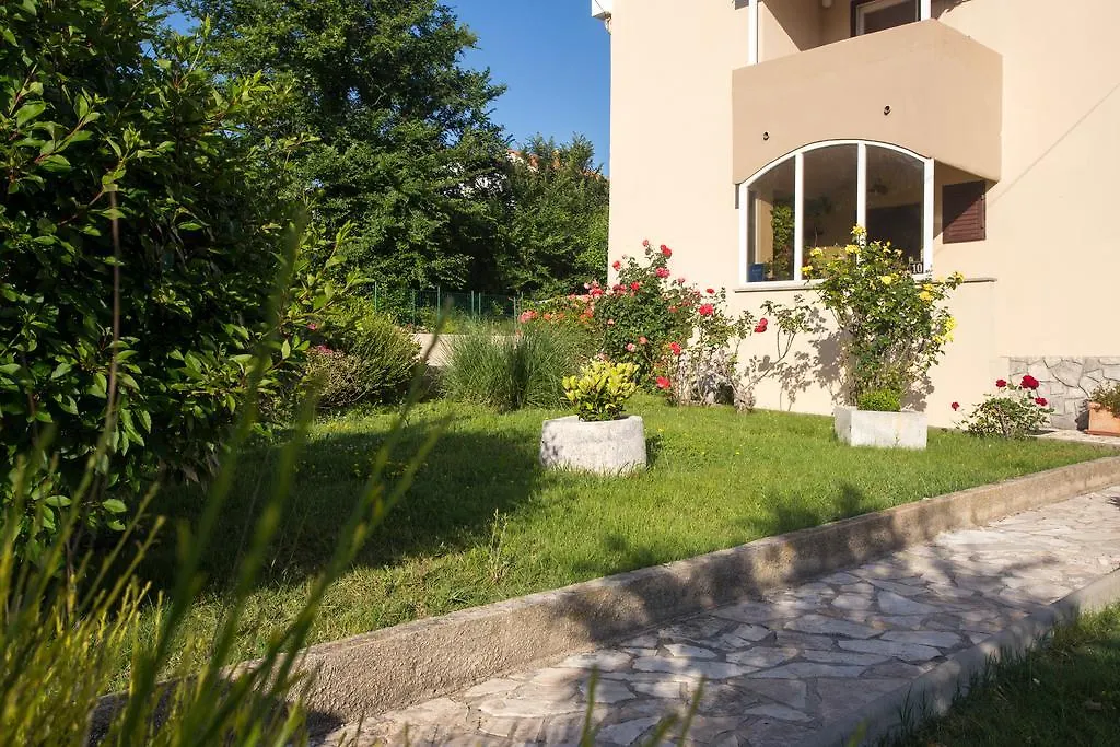 Apartments Ivanka Dujmovic Baška Croaţia